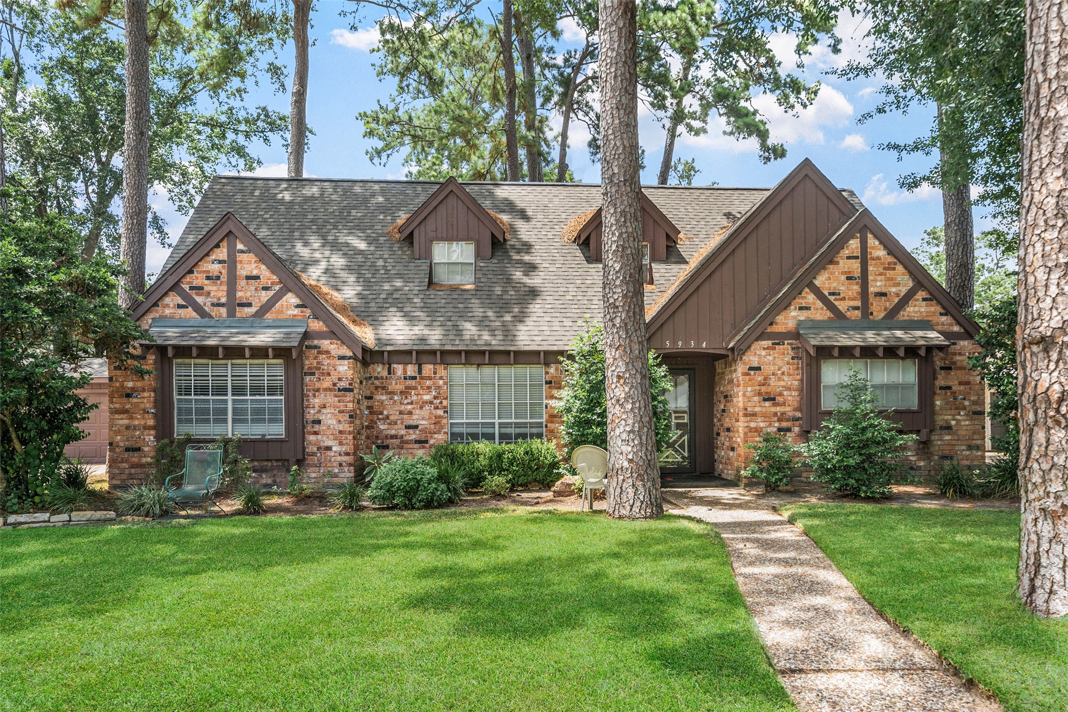 5934 Miller Valley Drive Houston TX 77066