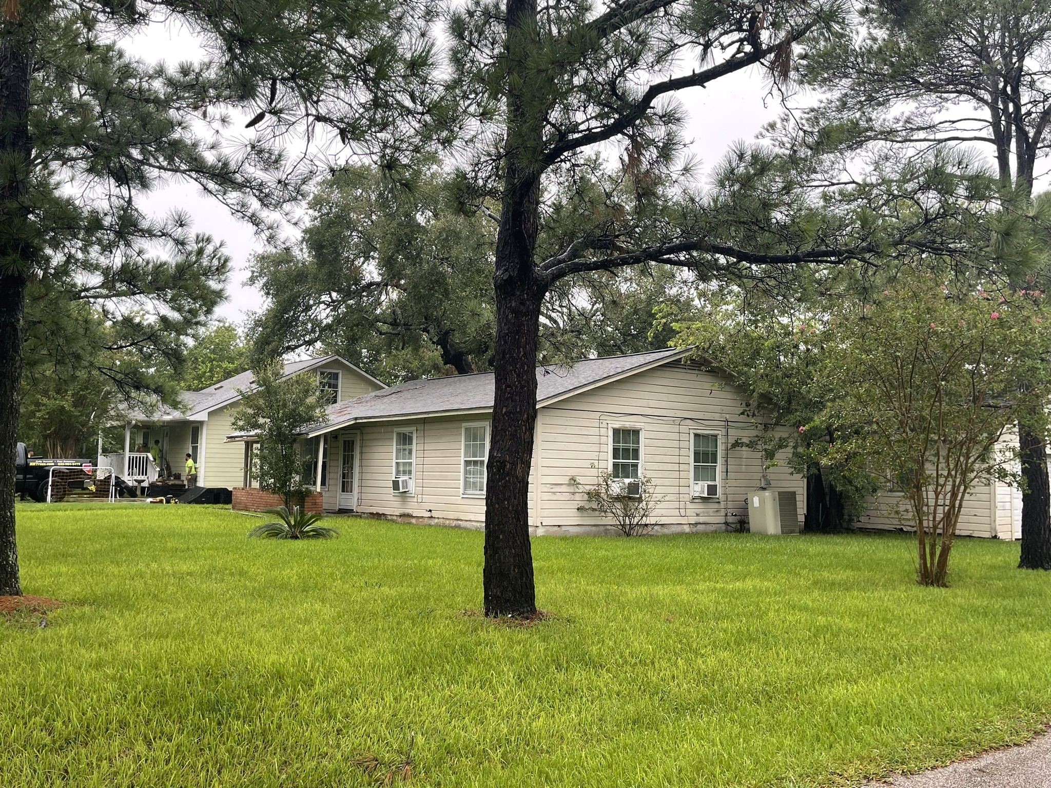 727 S Iowa Street La Porte TX 77571