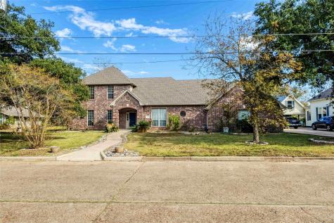 411 Church Street Navasota TX 77868