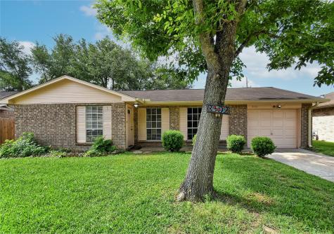 3102 Norwich Street Pearland TX 77584