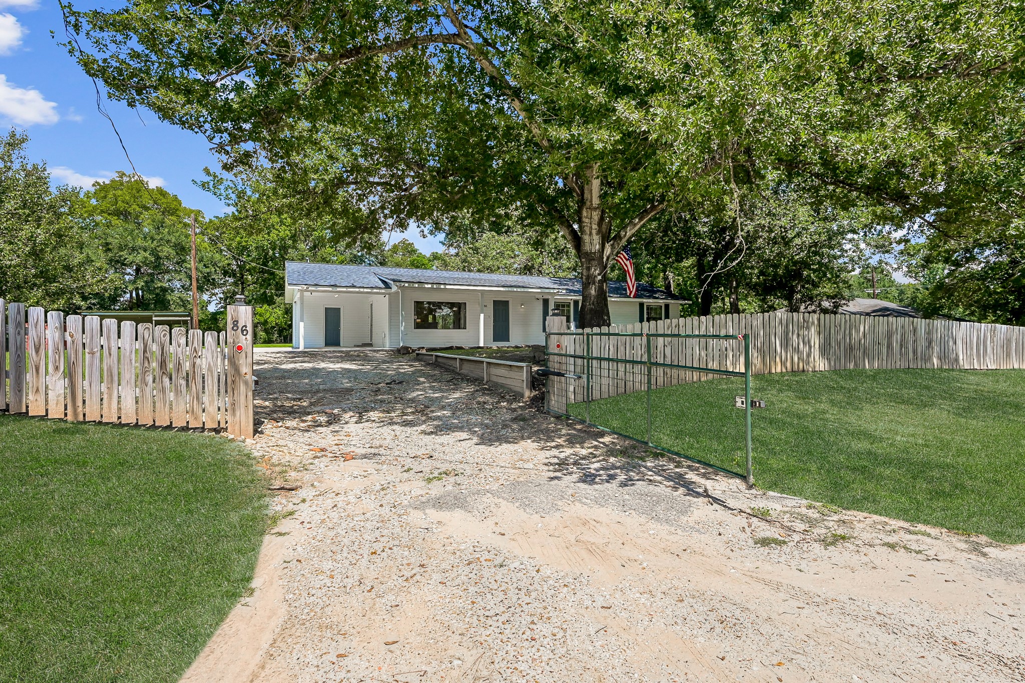 86 Louis Davis Drive Huntsville TX 77320