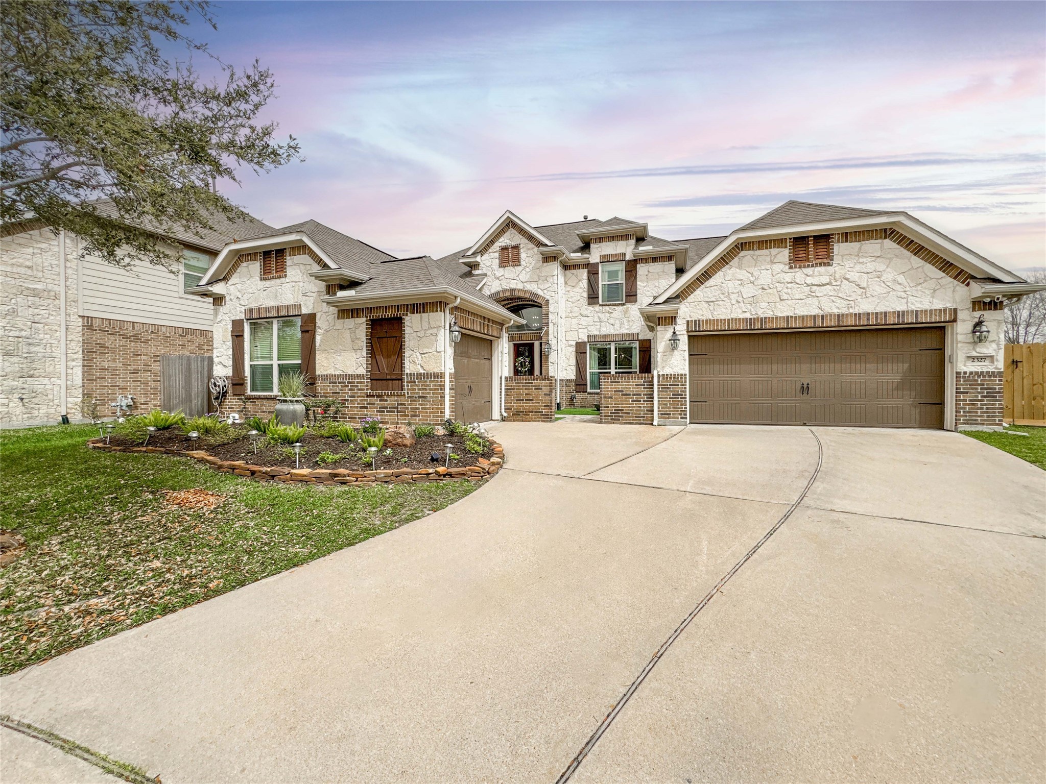 2327 Hamilton Pool Lane Friendswood TX 77546