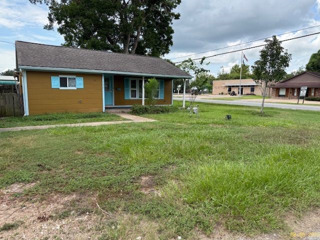 111 N Holly Street Sweeny TX 77480