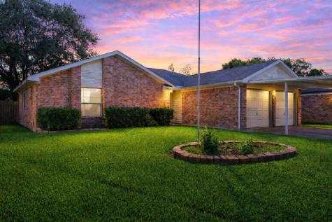 2919 Marlin Court League City TX 77573