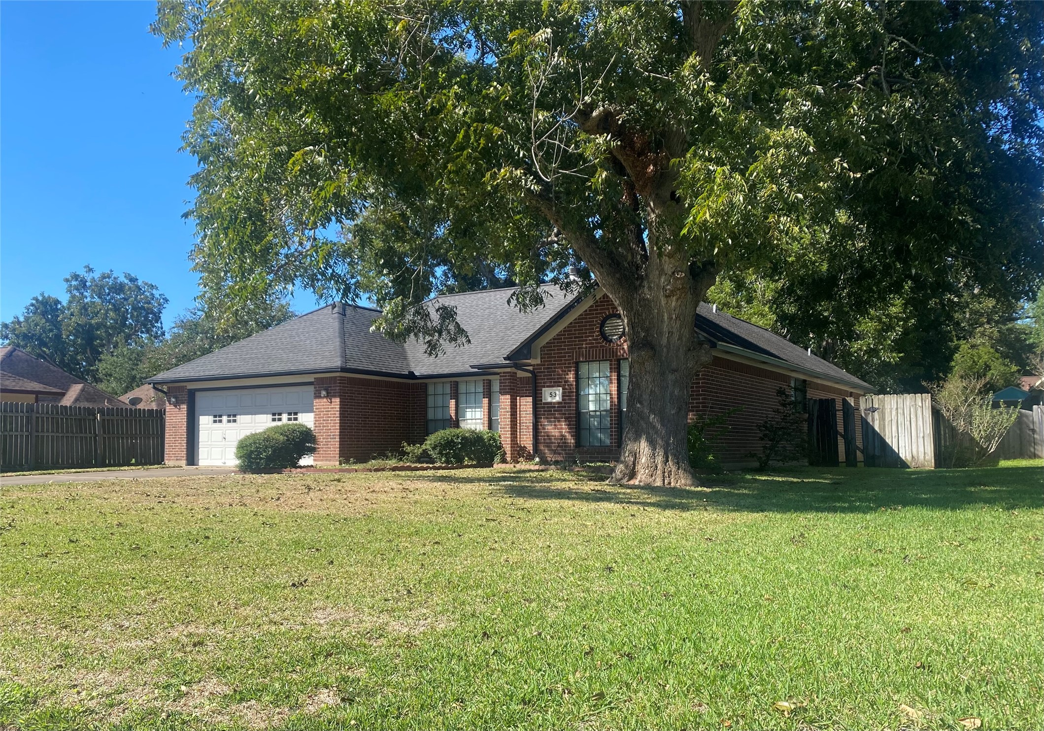 53 Sultana Court Lake Jackson TX 77566