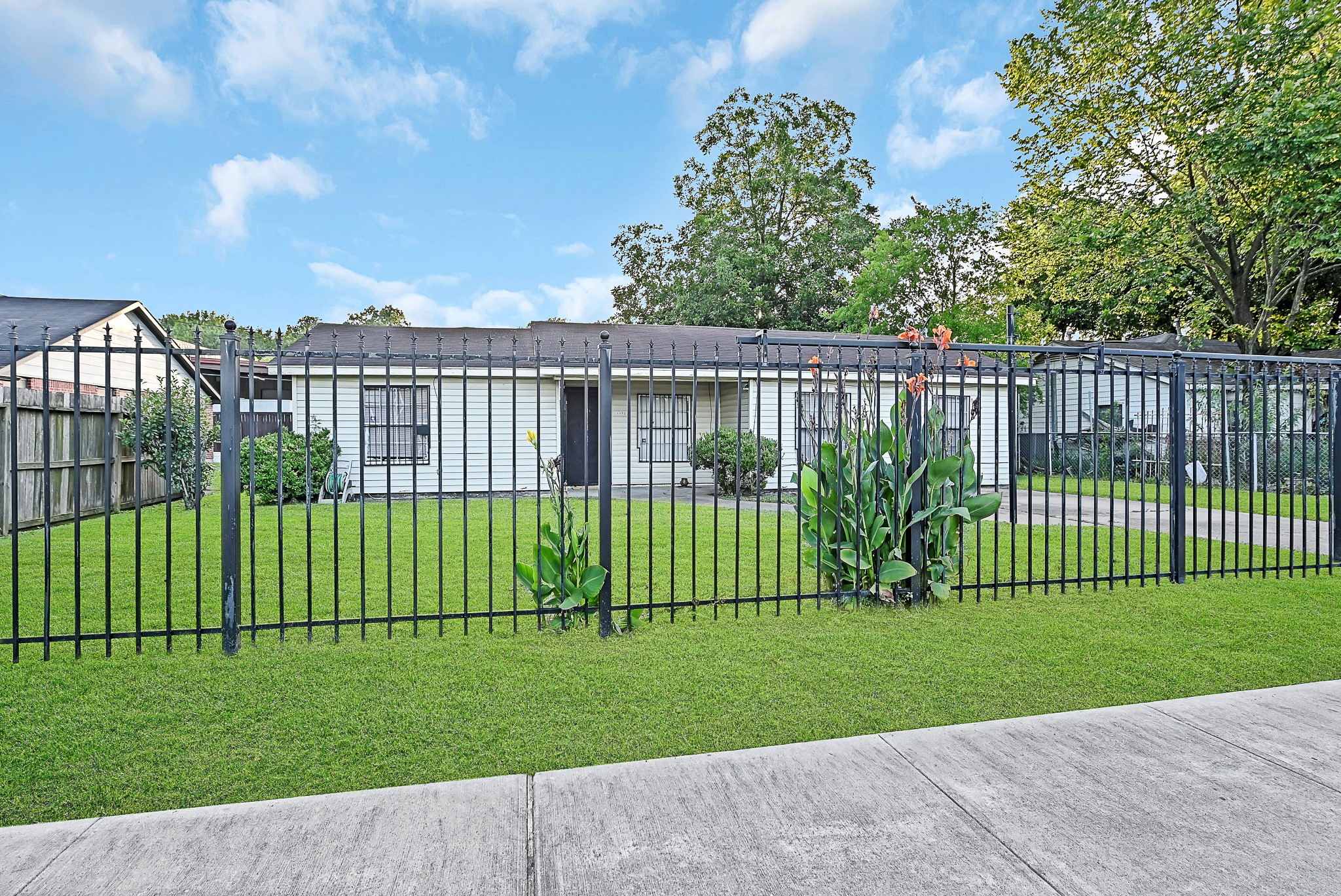 11733 Rubenstein Street Houston TX 77076