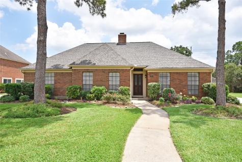 15 Dartmoor Street Sugar Land TX 77479