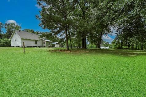 1023 Liberty Avenue Avenue Livingston TX 77351