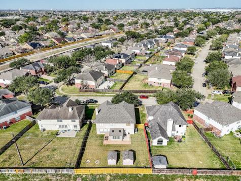 2235 Heatherwood Drive Missouri City TX 77489