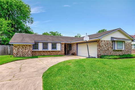 2302 Cedar Street Pearland TX 77581