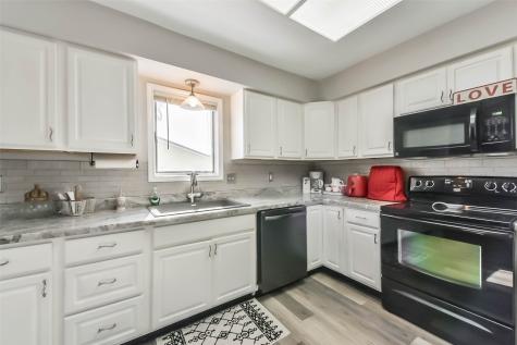 1236 Sailfish Street Bayou Vista TX 77563