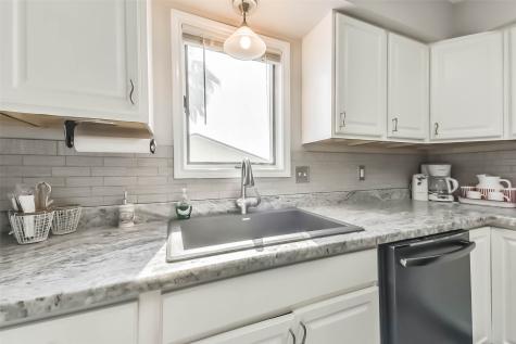 1236 Sailfish Street Bayou Vista TX 77563
