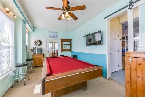 1236 Sailfish Street Bayou Vista TX 77563