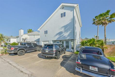 1236 Sailfish Street Bayou Vista TX 77563