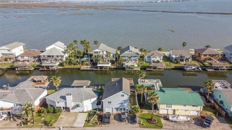 1236 Sailfish Street Bayou Vista TX 77563