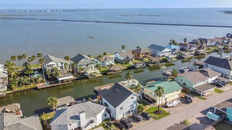 1236 Sailfish Street Bayou Vista TX 77563