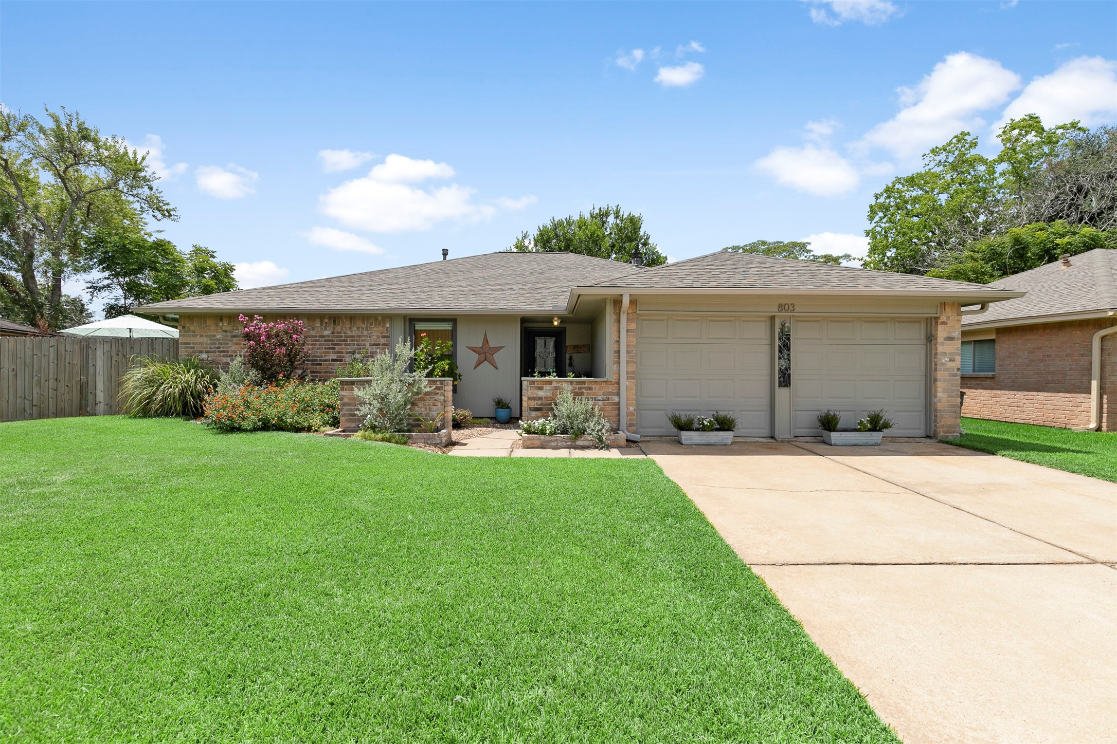 803 Lodge Lane Richmond TX 77406