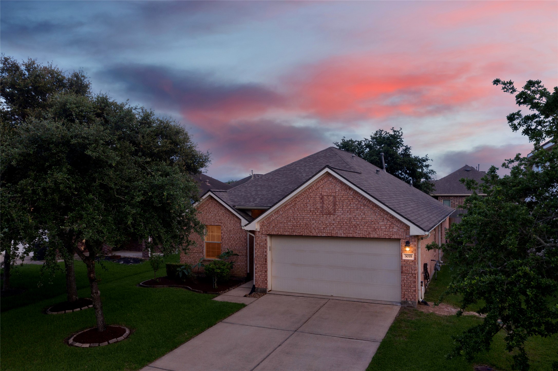 3035 Sweet Gum Bay Court Dickinson TX 77539