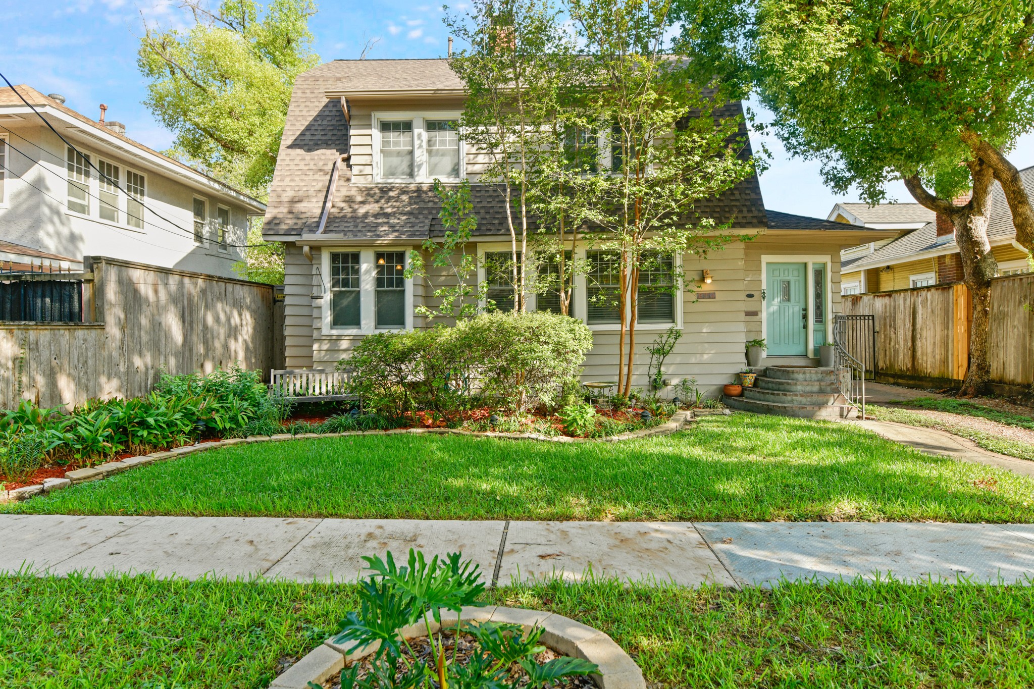 814 Colquitt Street Houston TX 77006