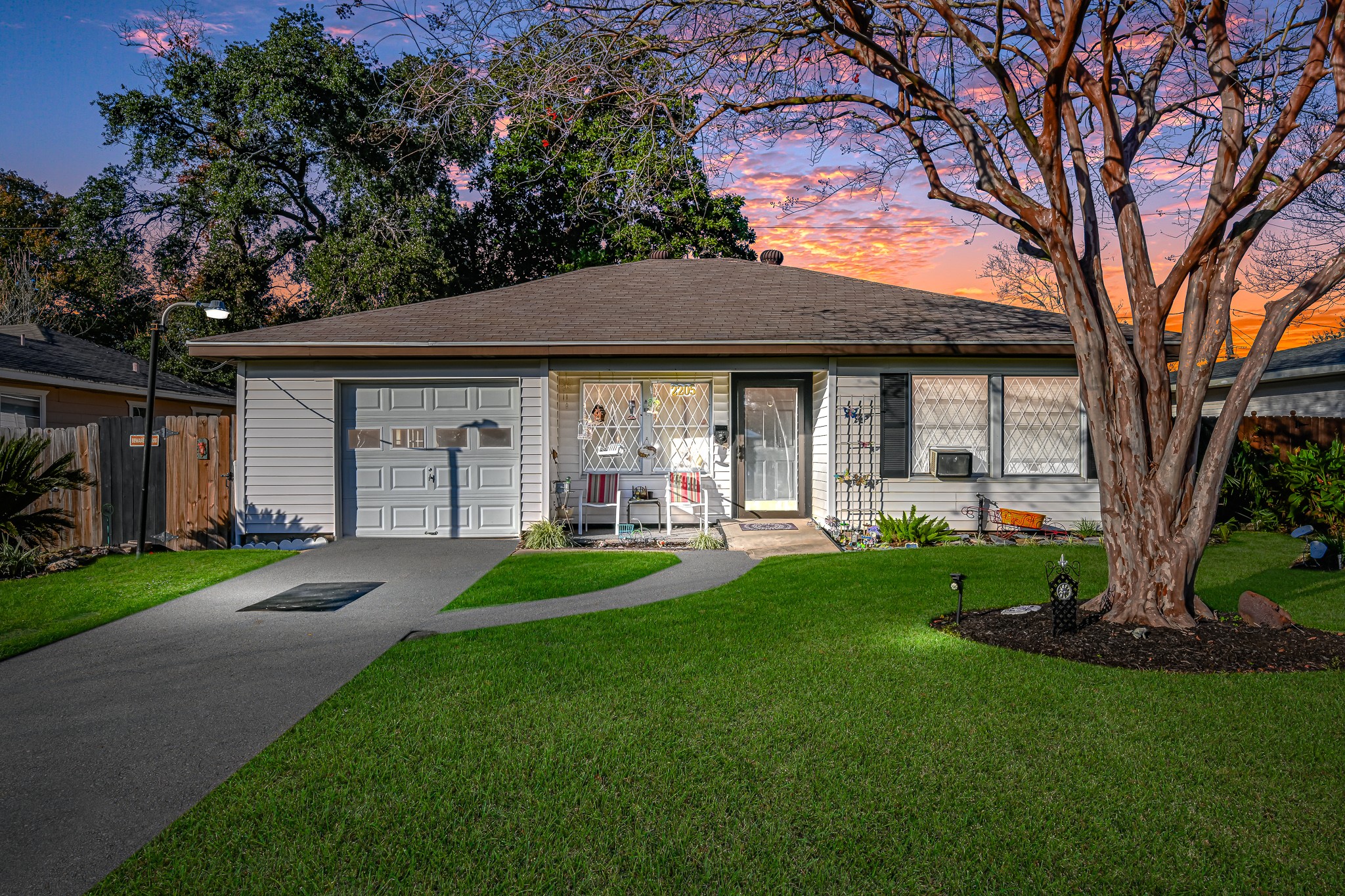 2205 Huntington Drive Pasadena TX 77506
