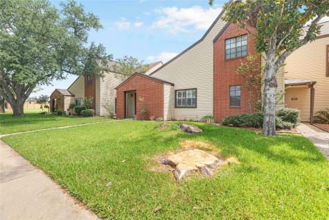 107 Briar Ridge Drive Bellville TX 77418