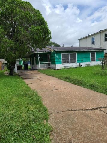 5027 Willow Glen Drive Houston TX 77033