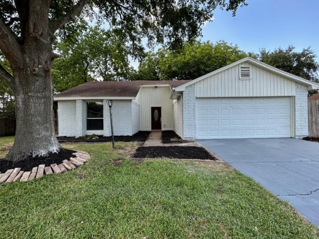 2703 N Belgravia Drive Pearland TX 77584