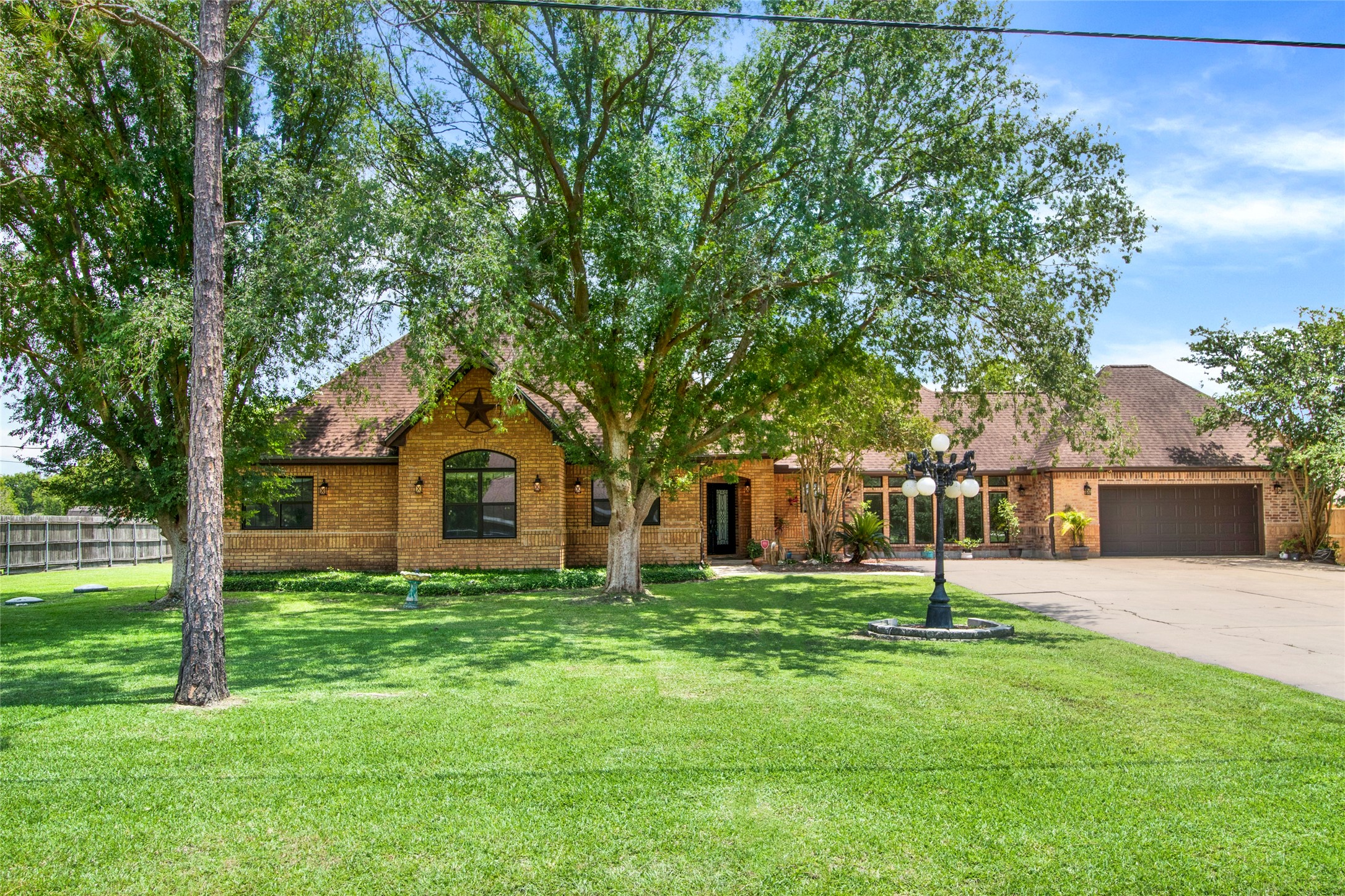 1927 Shouse Road Santa Fe TX 77510
