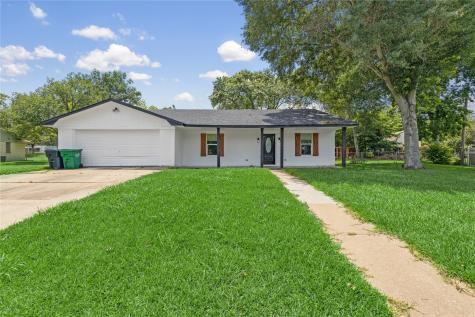 607 Clearspring Drive Brenham TX 77833
