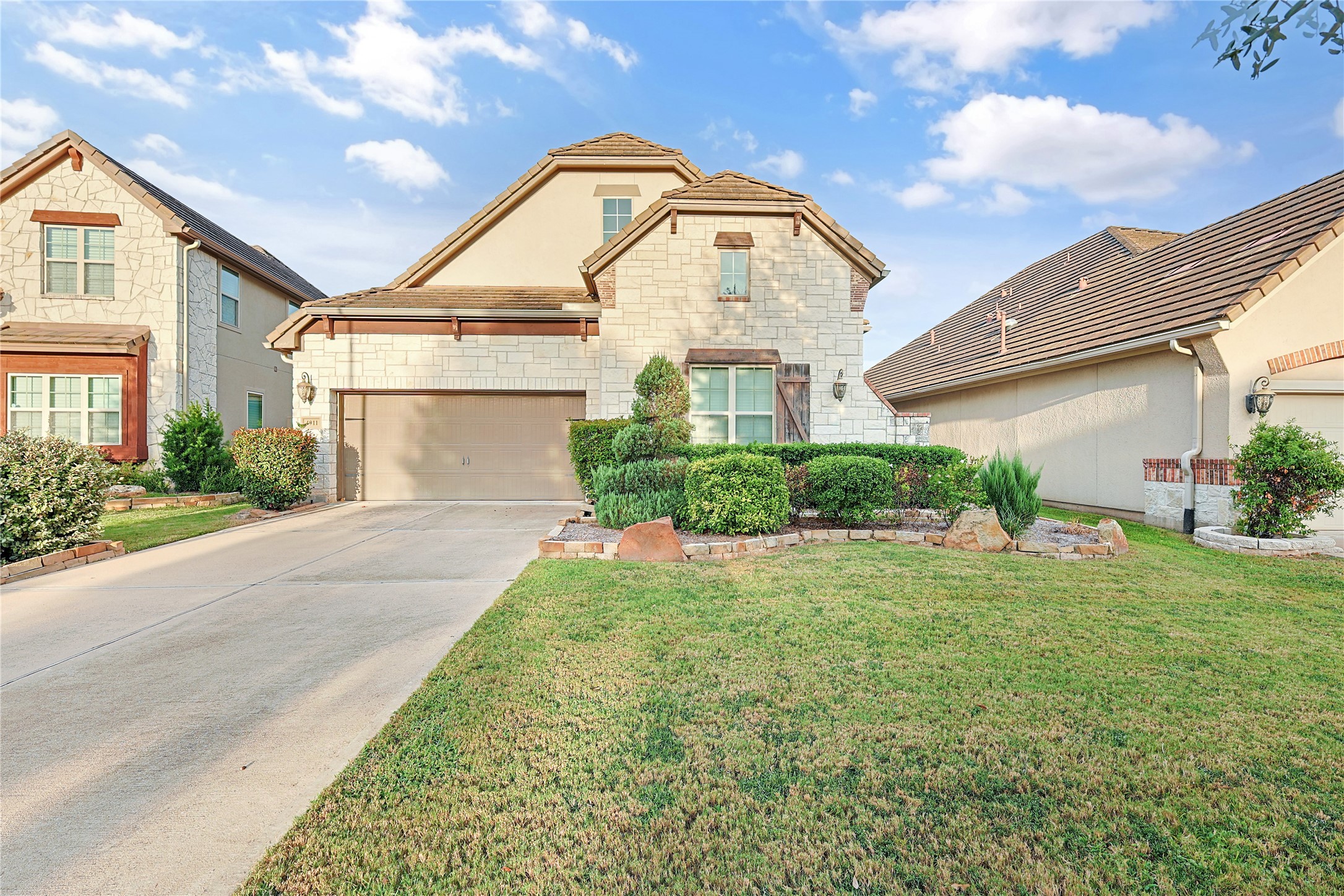4911 Sweet Grove Ridge Lane Sugar Land TX 77479