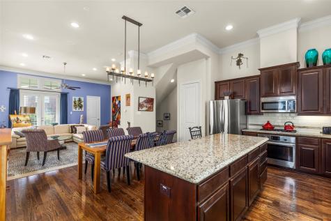 2318 Hutchins Street Houston TX 77004