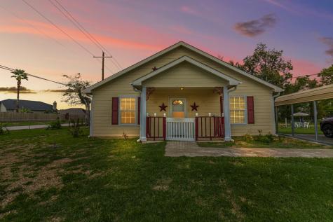 605 W Linney Street Dayton TX 77535