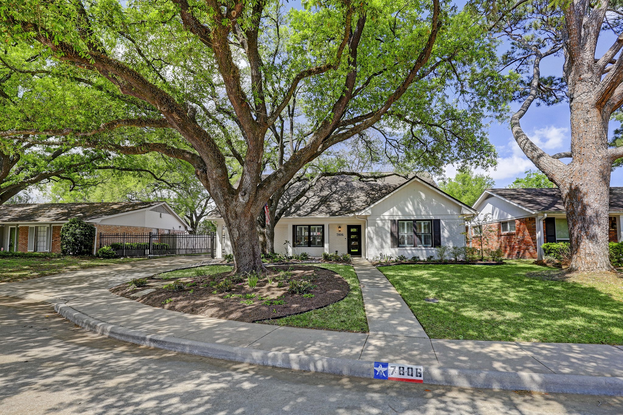 7806 Locke Lane Houston TX 77063