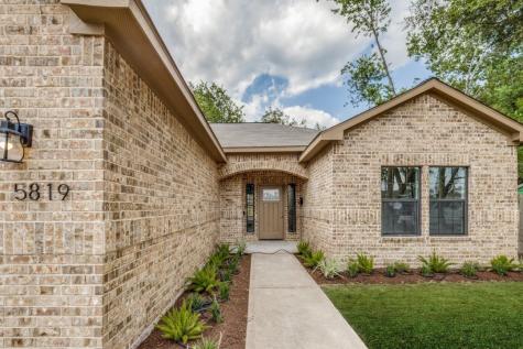 5819 Southwind Street Houston TX 77033