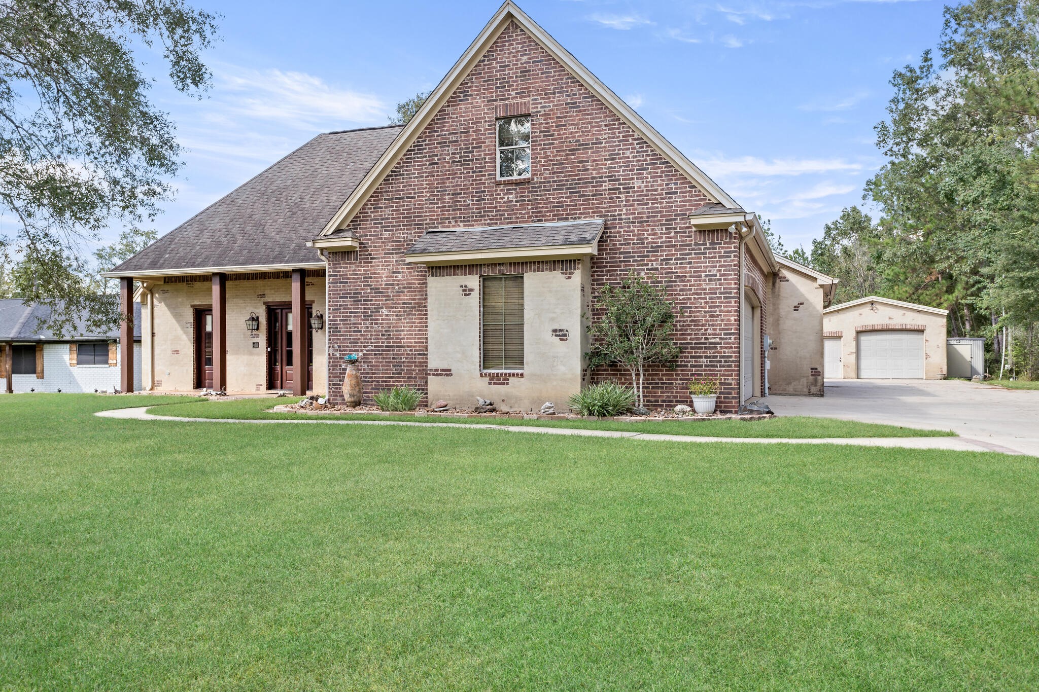 418 Pinemont Drive Sour Lake TX 77659