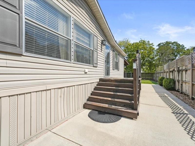 2631 Goldenrod Street Pasadena TX 77503