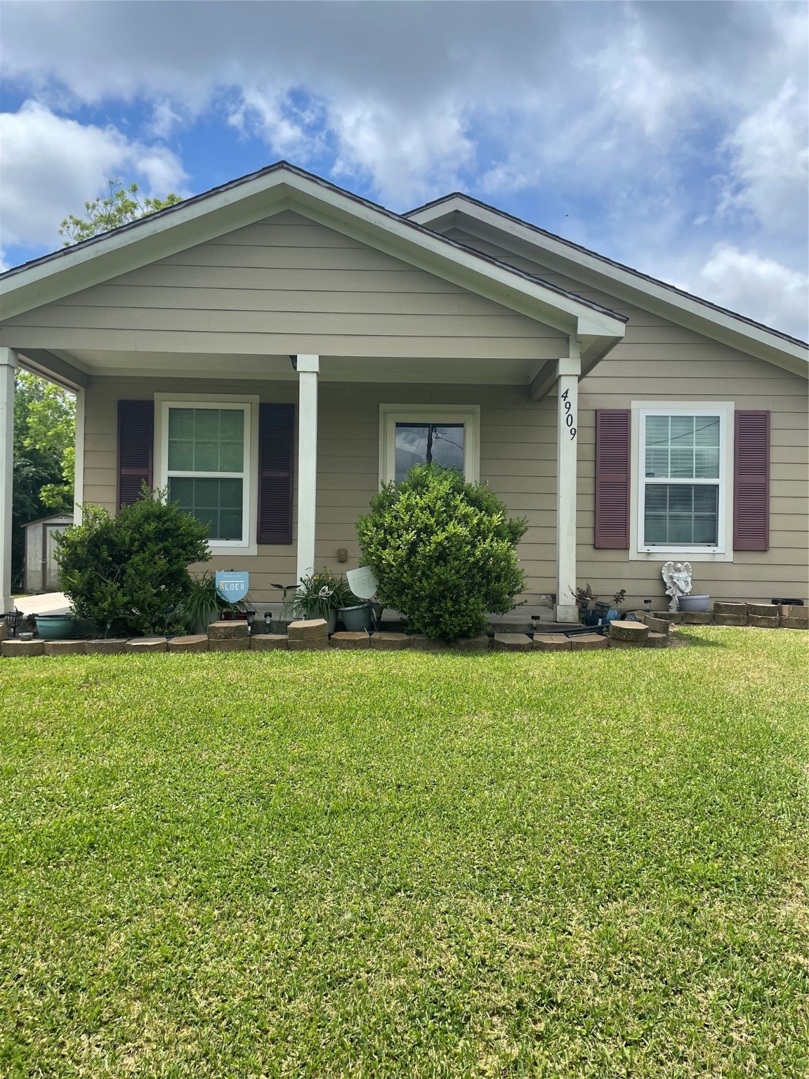4909 Shortline Avenue Port Arthur TX 77640