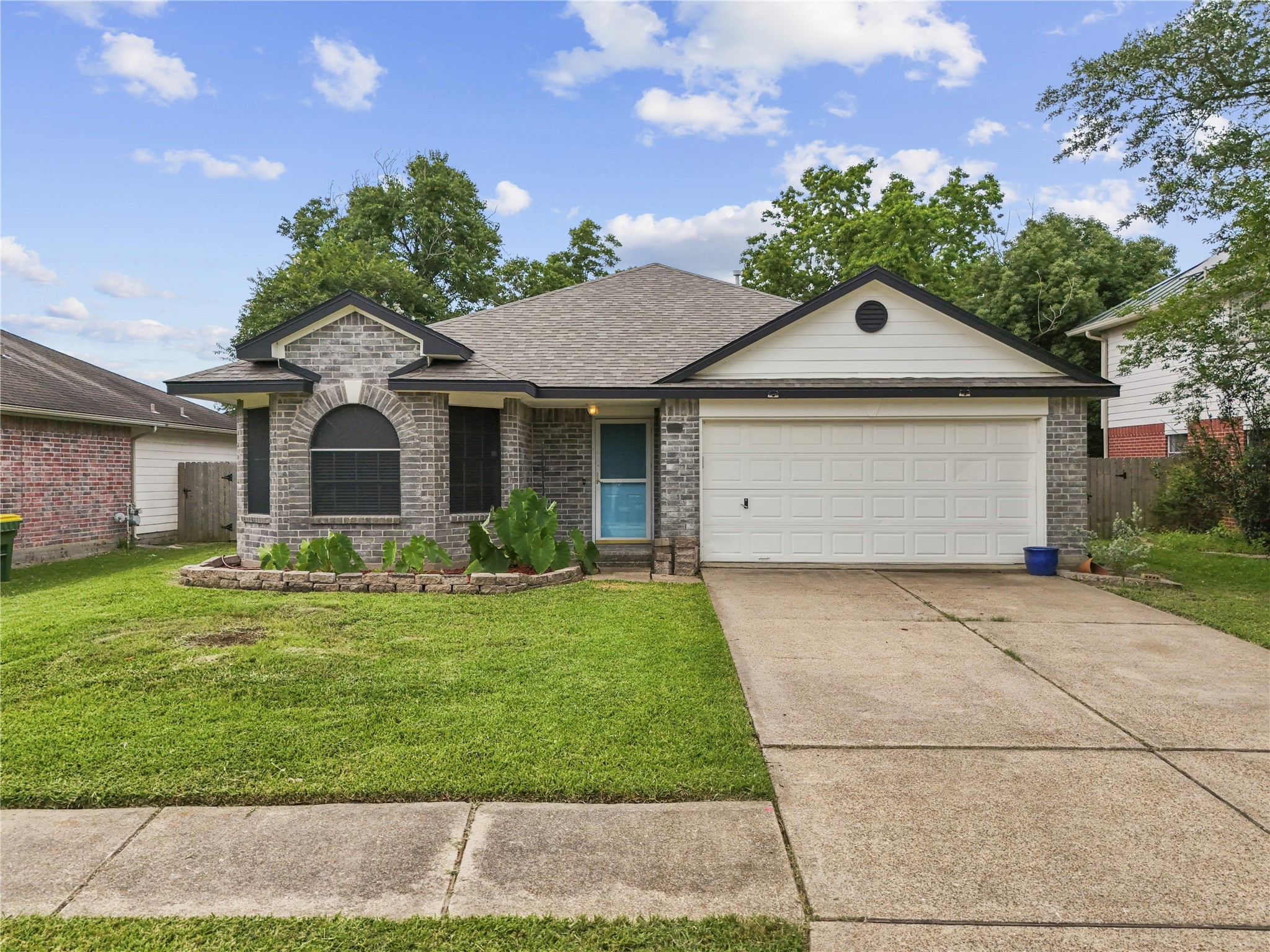 4522 Fox Run Street Pearland TX 77584