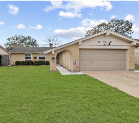 17126 Bougainvilla Lane Friendswood TX 77546