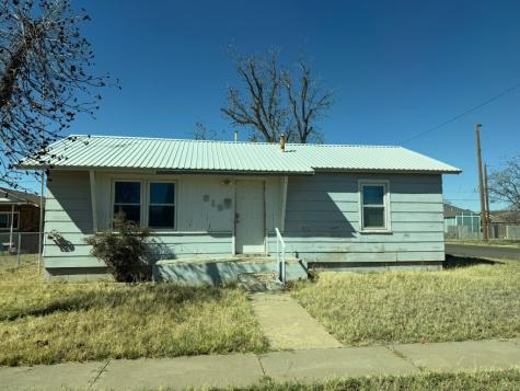 813 NW 1st Street Street Andrews TX 79714