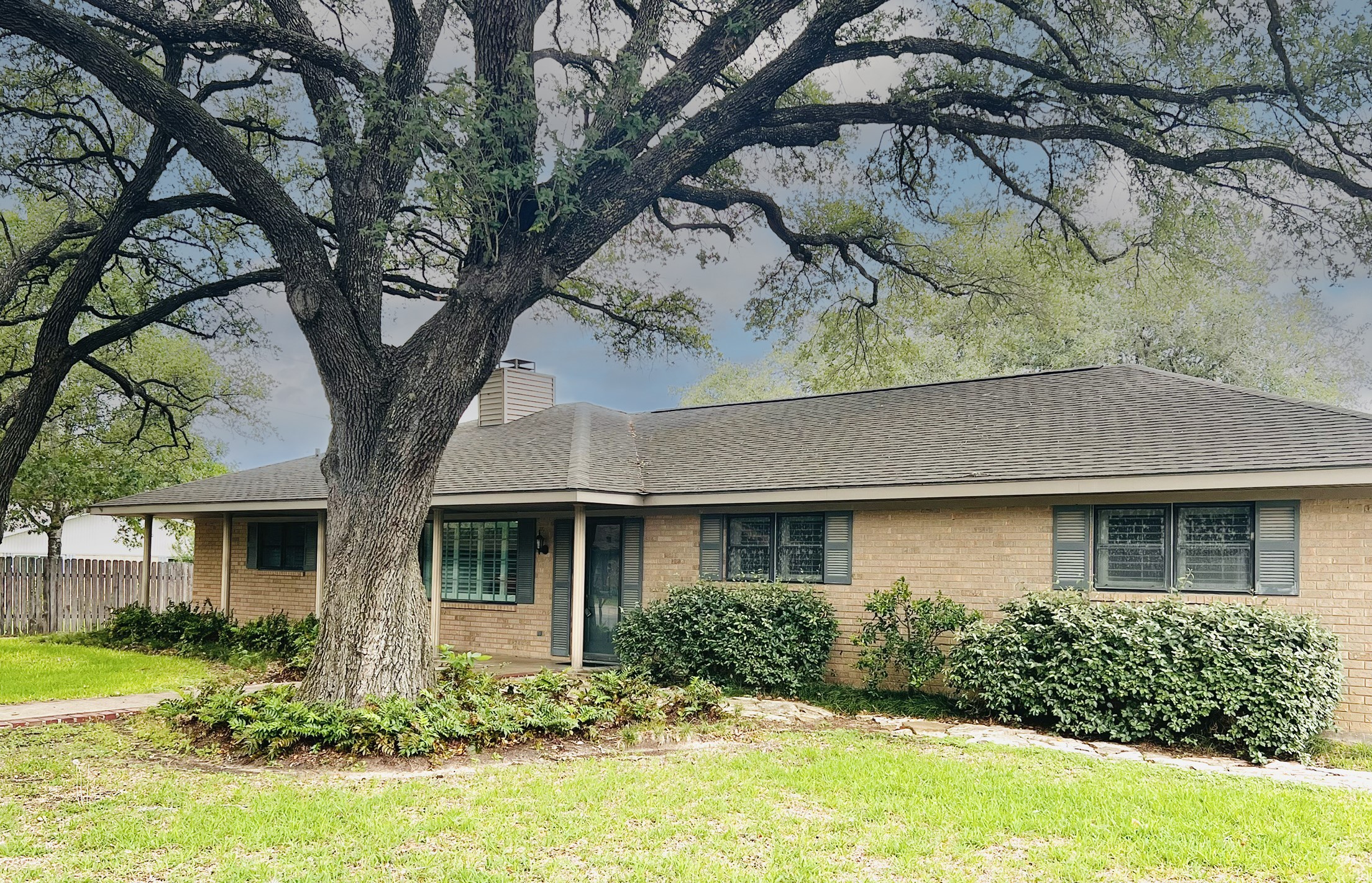 736 Sarah Jo Street La Grange TX 78945