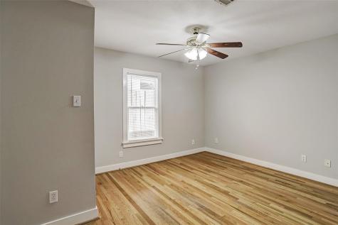 1011 W 23rd Street Houston TX 77008