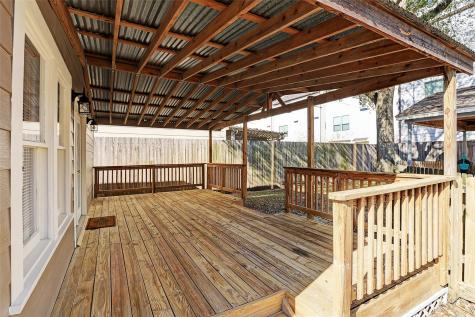 1011 W 23rd Street Houston TX 77008