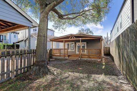 1011 W 23rd Street Houston TX 77008