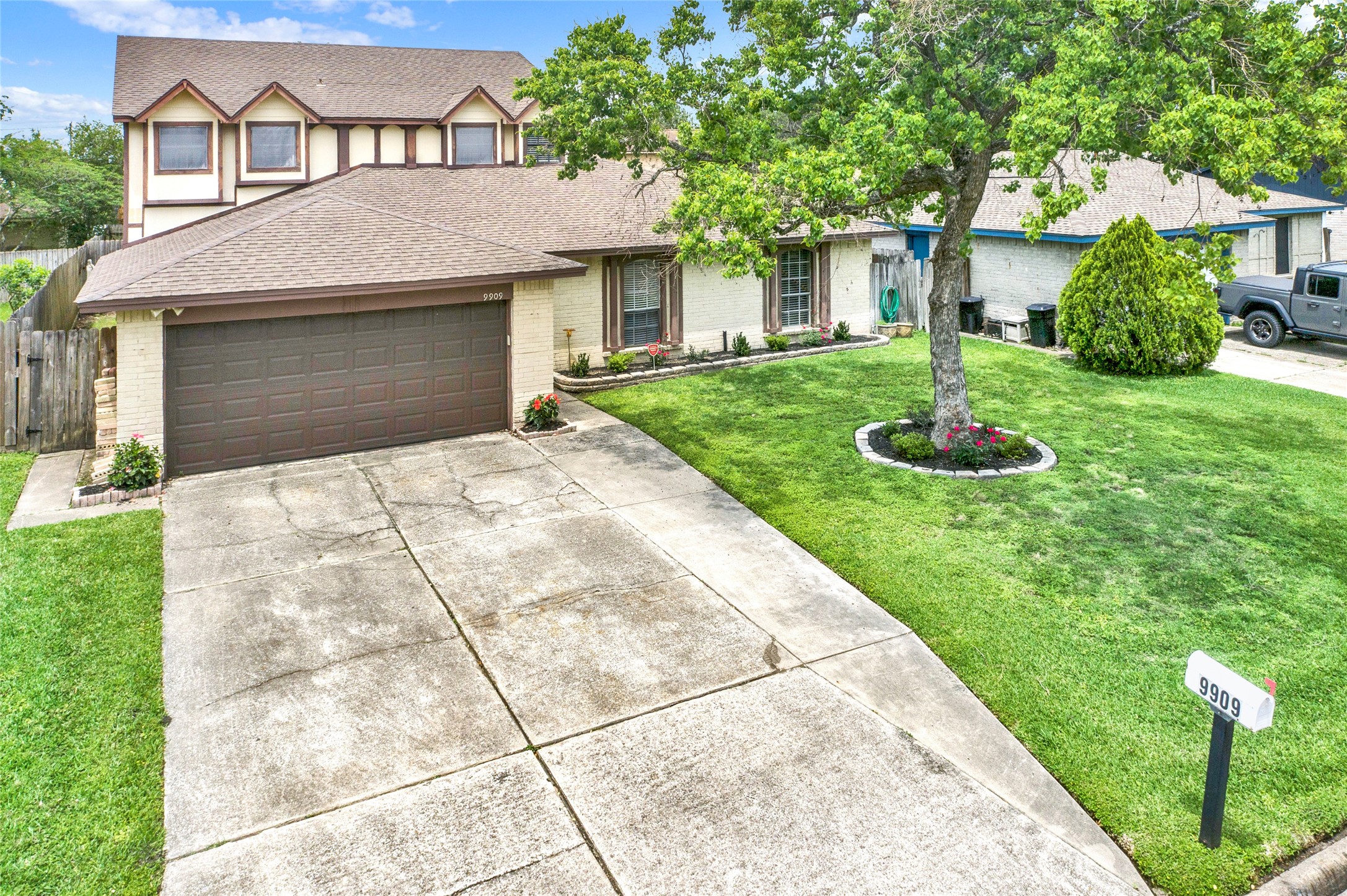 9909 Wren Street La Porte TX 77571