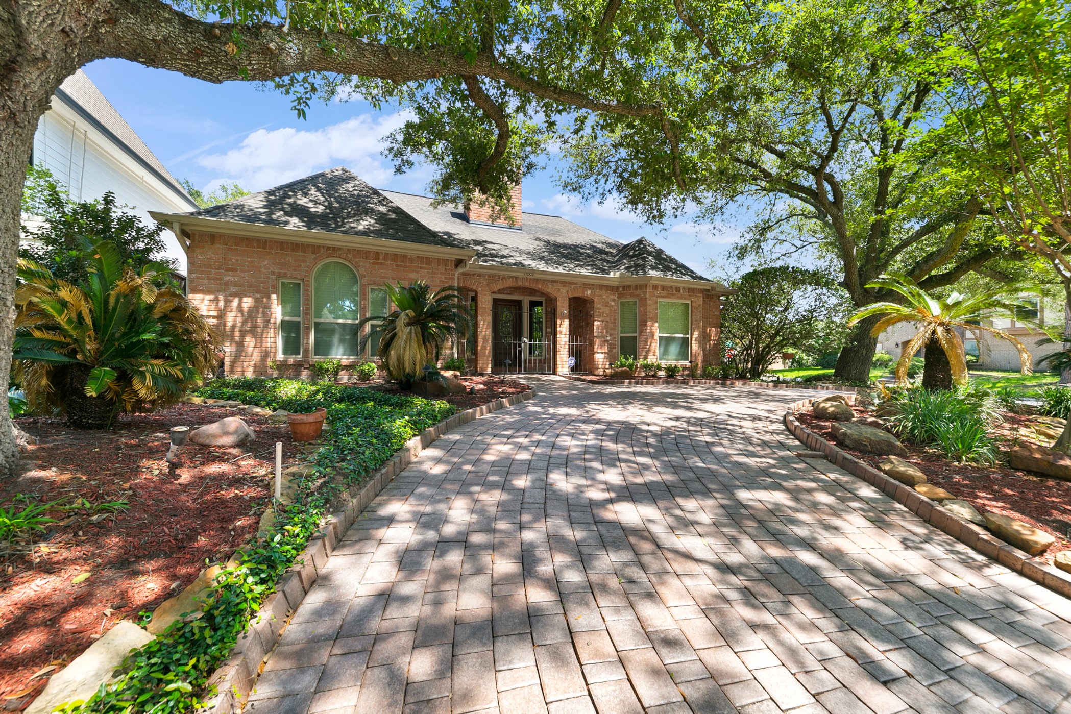 11802 Castle Ridge Drive Houston TX 77077