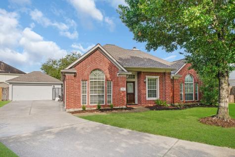 2704 Marble Creek Drive Pearland TX 77581