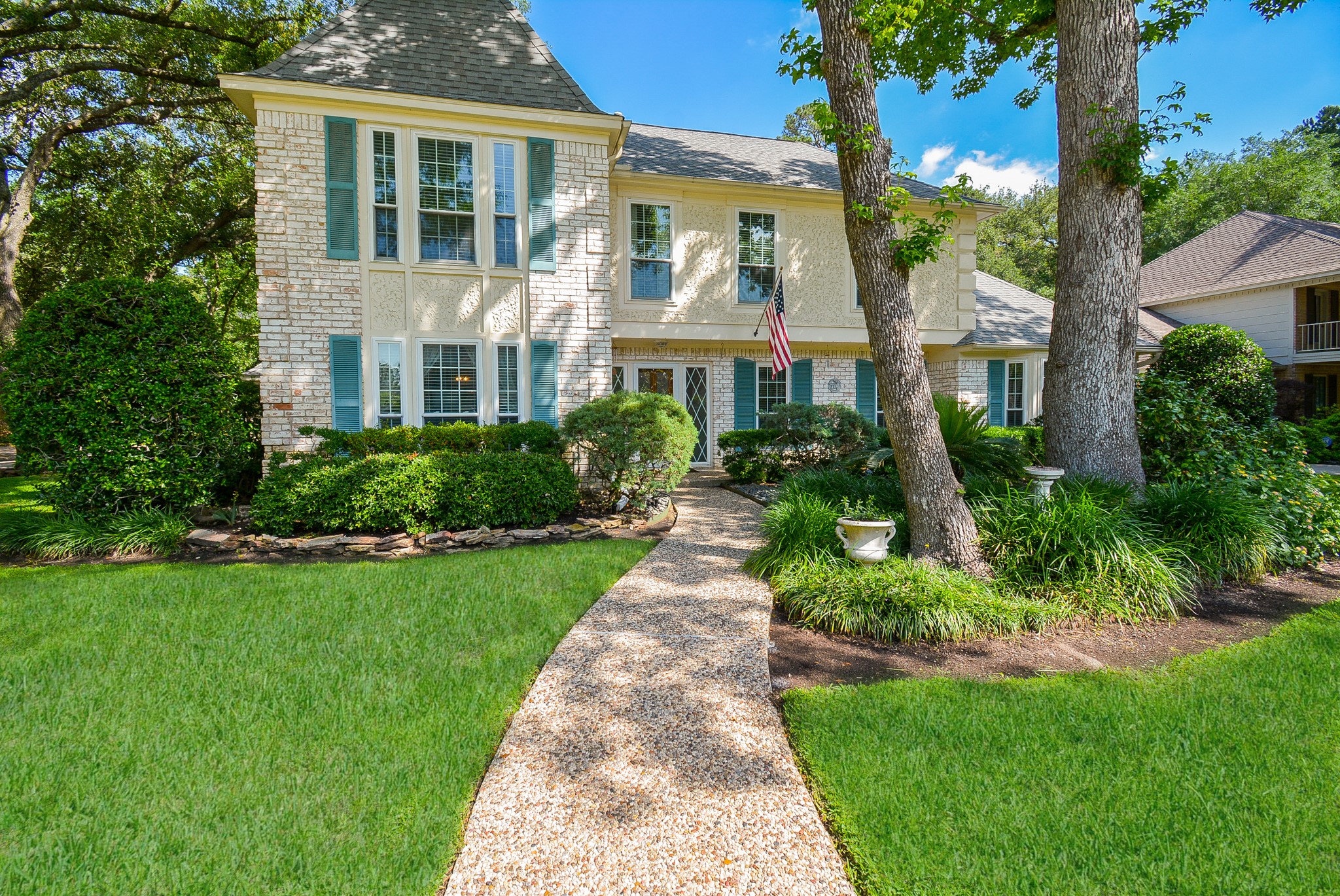 5414 Court Of York Houston TX 77069