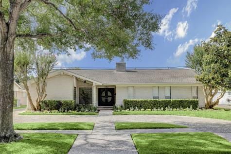5758 Birdwood Road Houston TX 77096