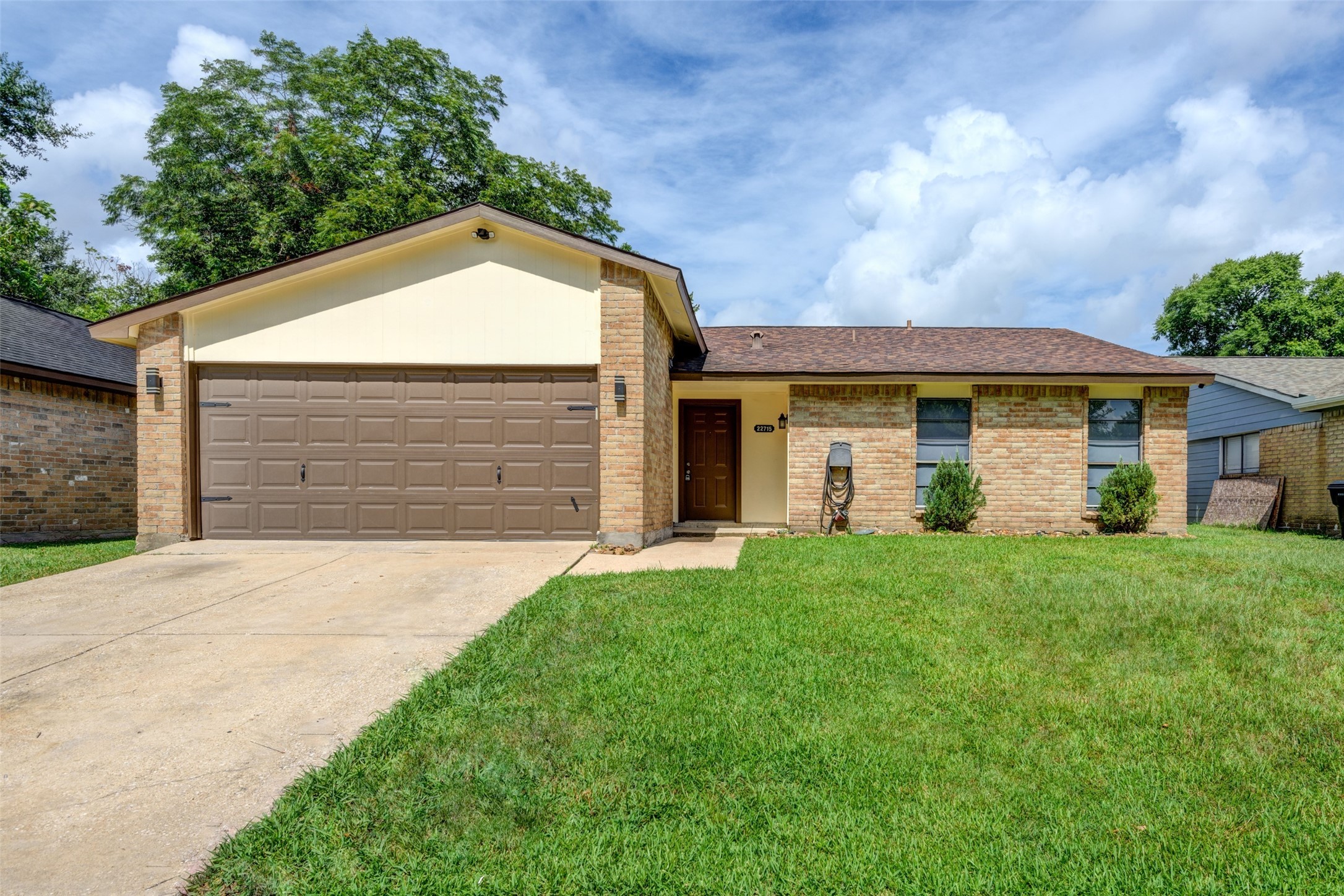 22715 Post Gate Drive Spring TX 77373
